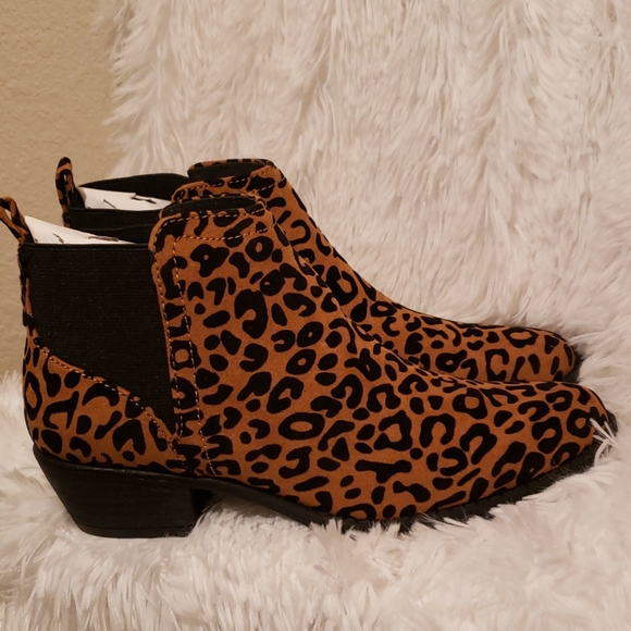 Qupid Cheetah Print Faux Suede Low Heel Booties - Picture 2 of 8